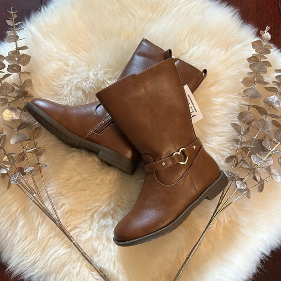 NWT Toddler girl’s knee high The Children’s Place riding boots brown! - Picture 2 of 5